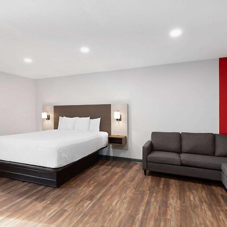Ramada By Wyndham Bainbridge Hotel Exterior photo